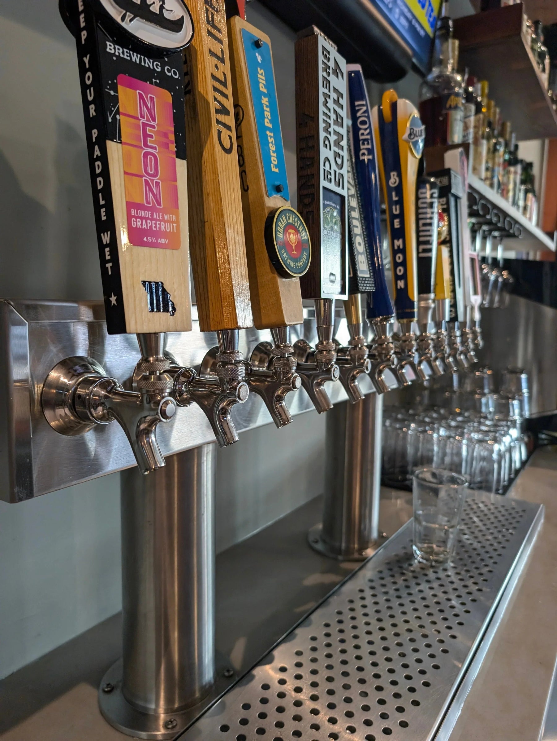 Draft Beer vs. Bottled Beer: Why Draft Delivers Better Taste, Value, and Experience