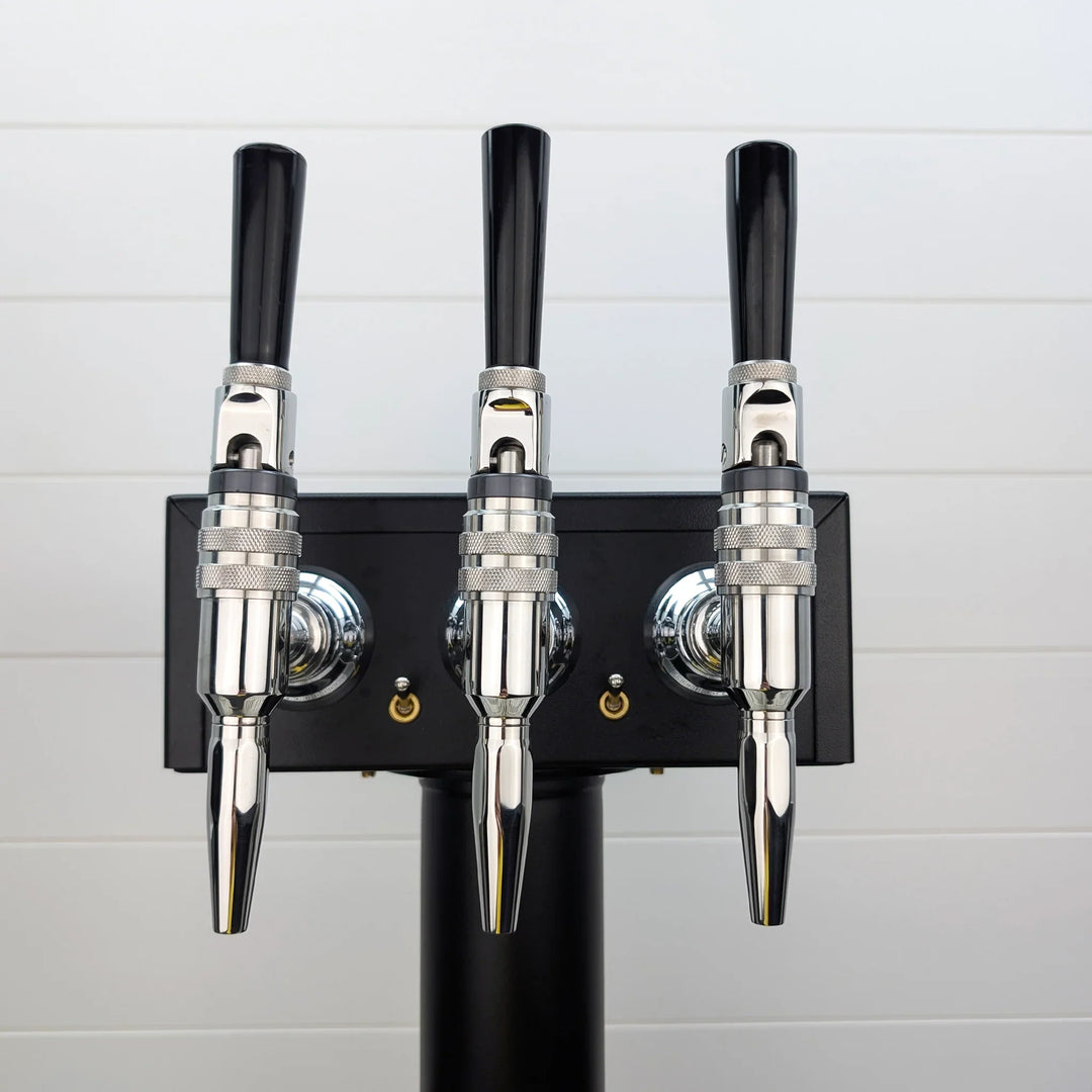 Provides nitro and cold brew coffee from the same faucet