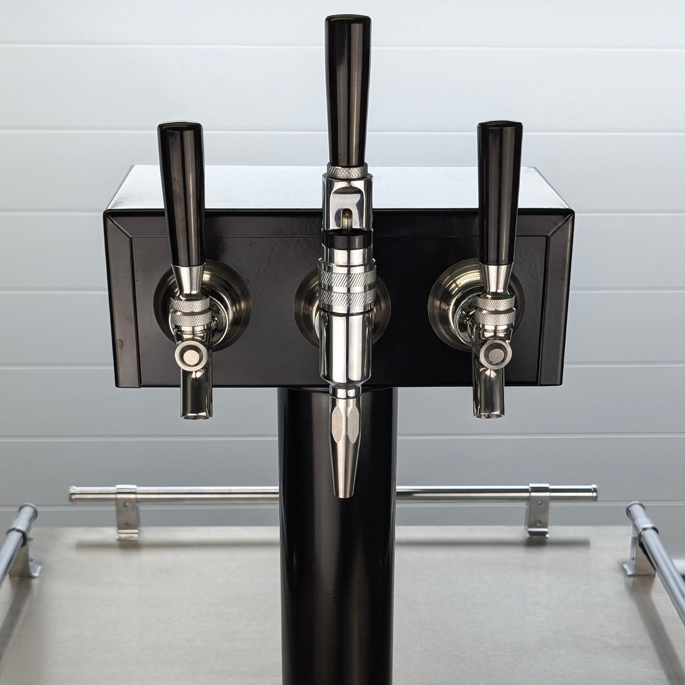 3 Faucet Nitro Cafe Tower Black