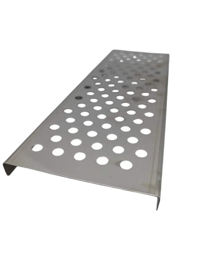 Compact beverage station featuring 5.25" stainless drip tray grate